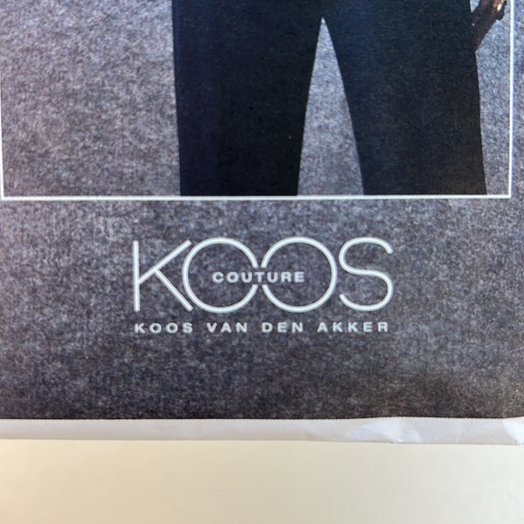 VOGUE PATTERNS V1668 Sewing Pattern Sizes: S M L XL  Koos Van Der Akker Couture - Picture 3 of 9